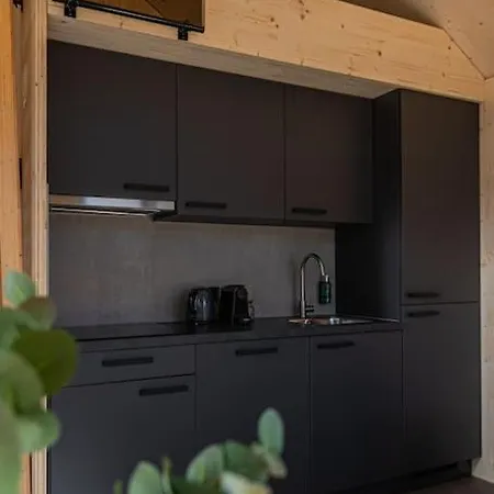 Tinyhouse Eucalyptus Met Hottub * Meerssen