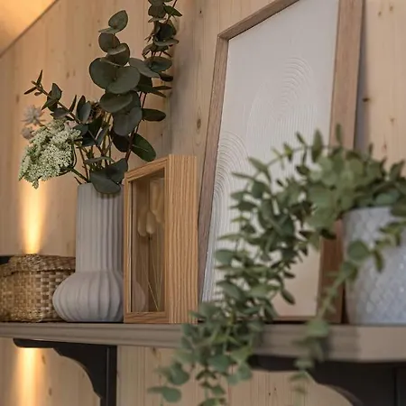 Tinyhouse Eucalyptus Met Hottub